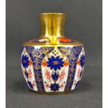 Royal Crown Derby 1128 small vase/sake bottle - XLVIII