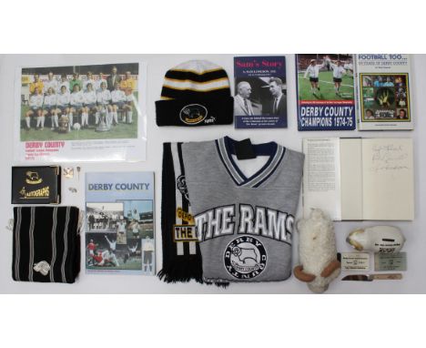 Derby County: A collection of assorted Derby County memorabilia to include: vintage scarf, three pin badges, 1946 Cup Final c