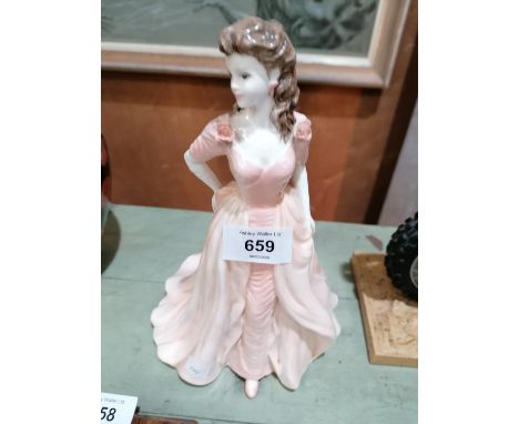 A COALPORT CERAMIC LADY FIGURE - 'JACQUELINE' 