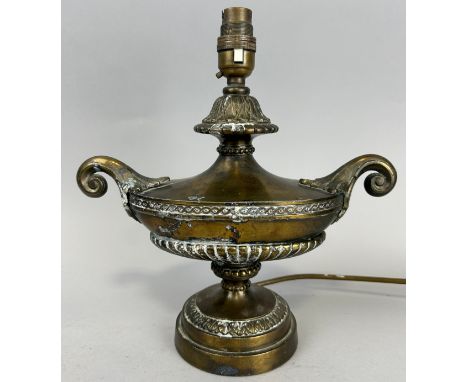 A BRONZE URN LAMP IN THE REGENCY STYLE, 29cm x 28cm