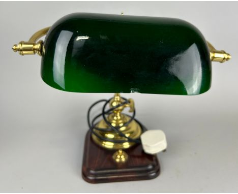 A MODERN BANKERS LAMP, 31cm H