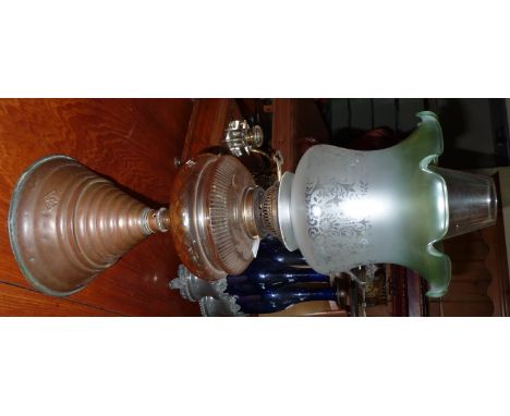 Late Victorian oil lamp with glass reservoir and etched glass shade 