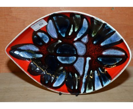 Poole pottery shallow dish 