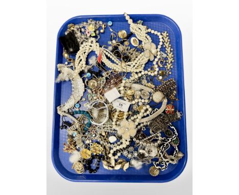 A tray of costume jewellery, necklaces, bangle etc 