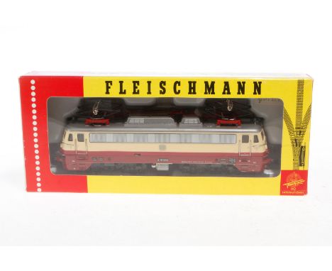Fleischmann E-Lok ”E 10 1312” 1347 T, Spur H0, mit Punktkontakt, creme/rot, Alterungsspuren, im leicht besch. OK, sonst Z 2
