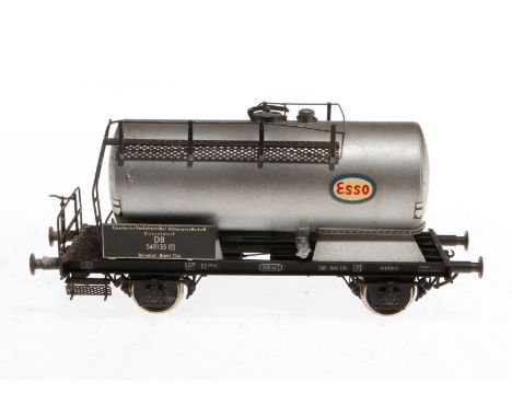 Gebauer Esso Kesselwagen, Spur 0, silber, Alterungsspuren, L 20, Z 3