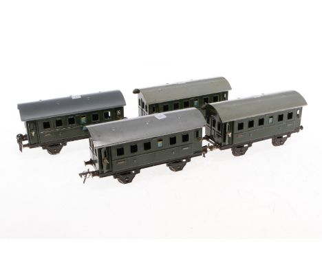 4 Fleischmann Wagen, Spur 0, grün, L 16,5, Z 4