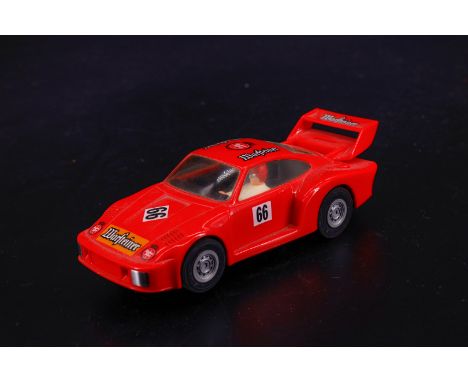 Fleischmann Porsche 911, ”Warsteiner”, Flatnose, Nr. 66, Kunststoff, rot, mit Fahrer, als Slot Car, L 15, Z 2