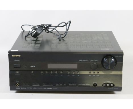 Onkyo TX-SR606 A/V amplifier 550 watts.