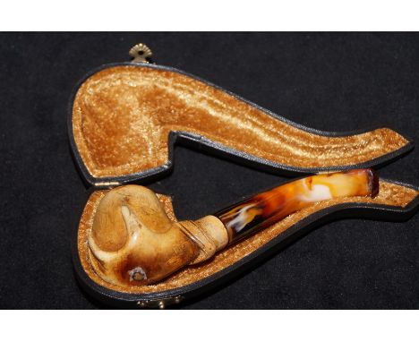 Cased Meerschaum pipe