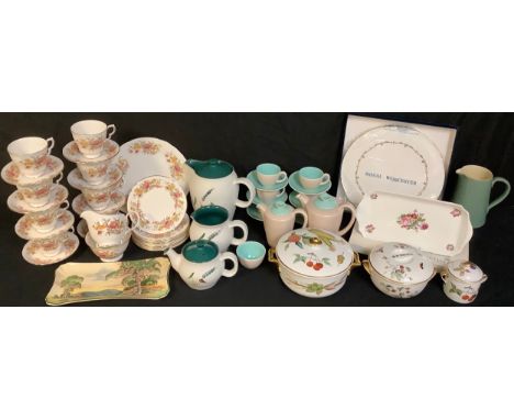 Ceramics - a Denby Greenwheat bachelor's teapot, etc; a Poole coffee set; Royal Worcester Evesham and other tablewares, cake 