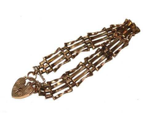 A 9 carat gold gate bracelet