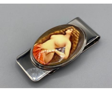 A silver document clip set with enamel nude pictorial image, 20.4g