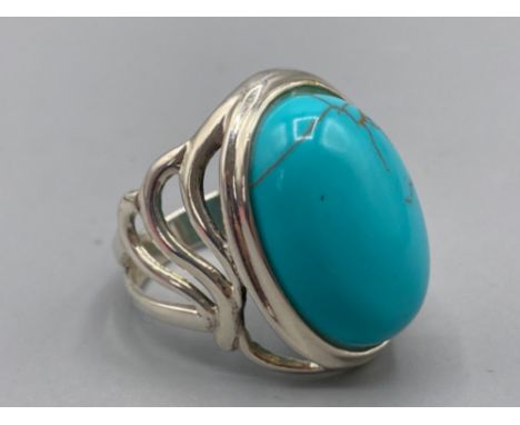 A silver and turquoise dress ring,8.1g size S