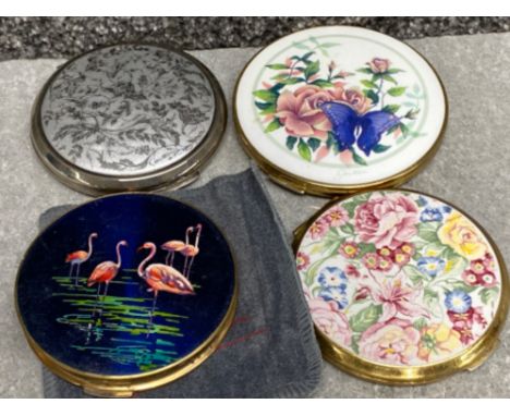 Total of 4 vintage compacts by Stratton with Flamingo decor case, with pouch etc