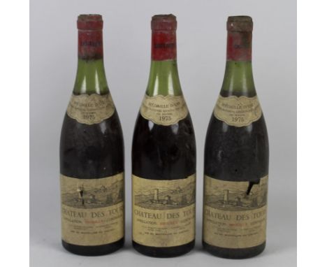 Vintage Wine: three bottles of Chateau des Tours, Brouilly, Domaine des Tours, Cote d'Or, 1975, U: 6cm or better. (3)
Provena