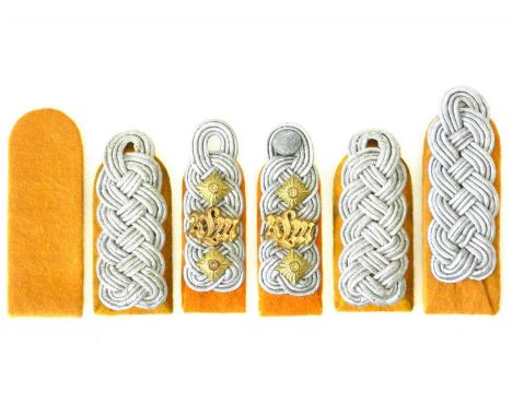 German Third Reich shoulder boards comprising a set of Gendarmerie Police Major; single Police Gendarmerie Major; Oberst sing