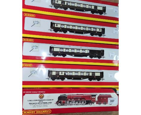 A Hornby Railways 00 gauge Locomotive boxed R.066 and four boxed Hornby Pullman Coaches 