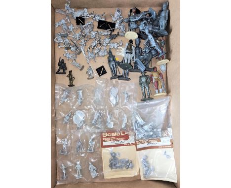 A selection of Loose metal Games Workshop and other Fantasy miniatures, some packaged metal war miniatures and scale line pie