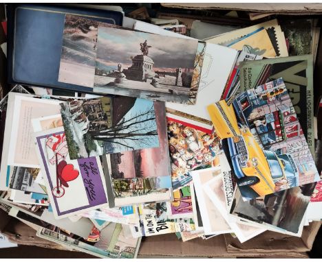 A large selection of loose vintage postcards, some travel, some humour etc&nbsp; 
