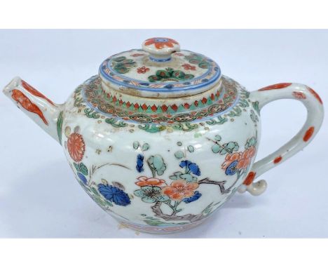 A small Chinese Kangxi famille vert tea pot, length spout to handle 16cm, overall height 10cm.&nbsp;&nbsp;In good condition, 