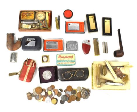 Various collectibles to include smoking related items, lighters including Ronson, Panther, Mosda, Streamline 500, pipes, vari