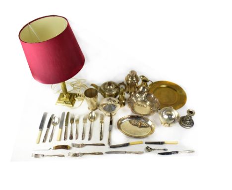 A walnut-cased twelve-setting silver plated fish service, also a further quantity of loose plated items to include trays, bow