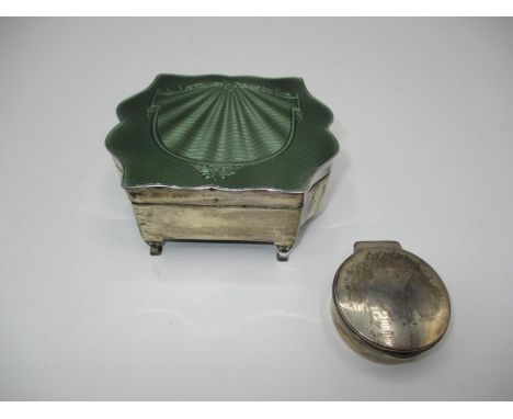 Silver and Enamel Trinket Box, Birmingham 1933, and a Silver Pill Box, Birmingham 1938