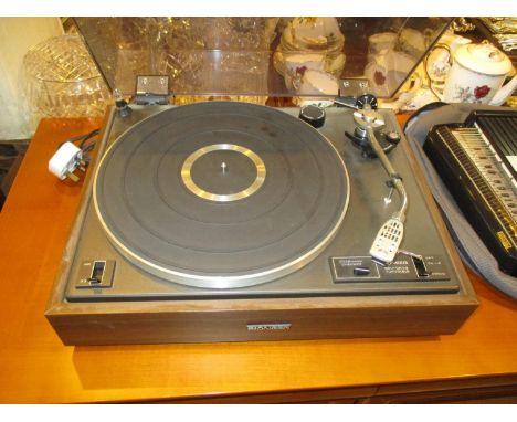 Pioneer PL-12 D Record Player