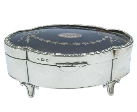 A George V silver and tortoiseshell pique trinket box by E S Barnsley & Co. Birmingham 1913, tortoiseshell hinged lid with si