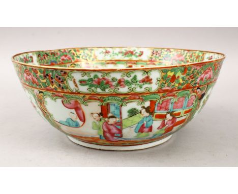 A 19TH CENTURY CHINESE CANTON FAMILLE ROSE PORCELAIN BOWL, the bowl with panel decoration depicting figures interior and bird