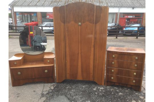 A Lebus 50s Walnut Bedroom Suite With Dressing Table