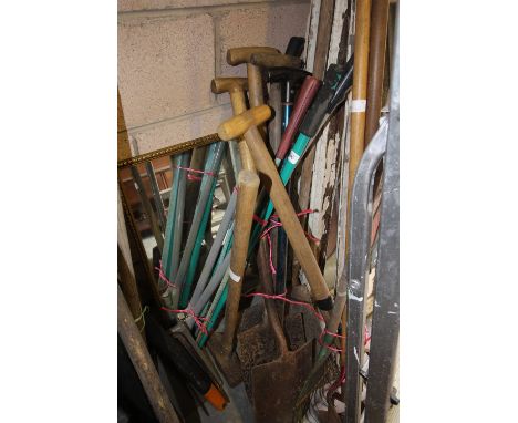 Mixed quantity of tools (4 bundles)
