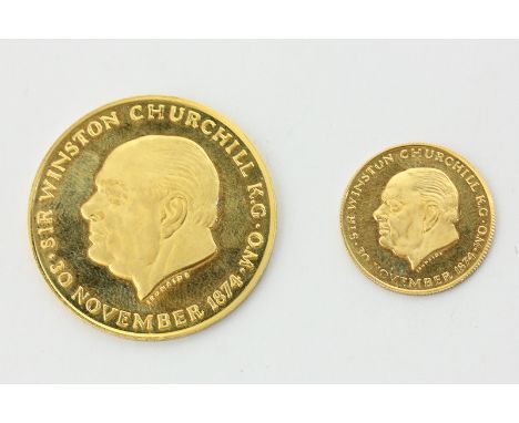 An 18ct gold Winston Churchill limited edition commemorative two-coin set with profile portrait and inscription 'This was the