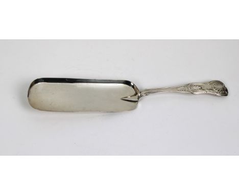 A Victorian King's pattern silver crumb tray Chawner &amp; Co, London, 1948, armorial and motto engraved on the handle, possi