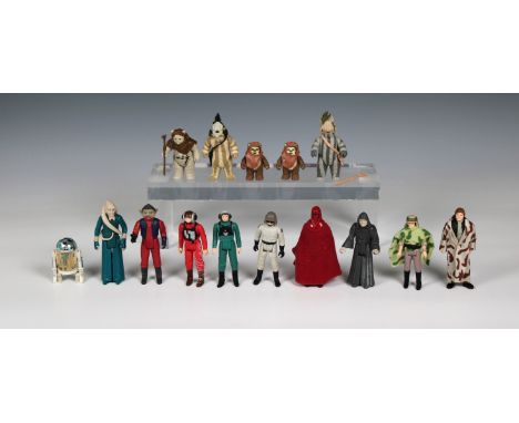 STARWARS original vintage action figures and accessories A collection of original vintage STARWARS action figures from the '7