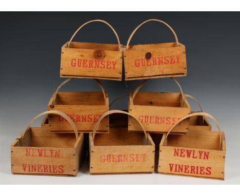 Guernsey Growing interest - A collection of Ten vintage 'Newlyn Vinery' 2lbs of Grapes chip baskets.