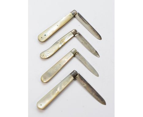 Four silver and mother of pearl fruit knives, Sheffield 1902, 1906, 1907, 1873. (4)