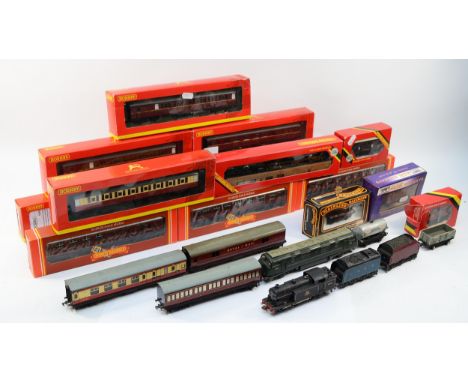Hornby Model Railways; Comprising ten boxed 00 gauge carriages, brake coaches and buffet cars, together with boxed and loose 