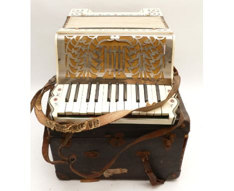 A vintage Verdi piano accordion, in fitted hard case.