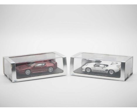 A pair of hand built 1:43 scale resin models by SPARK, comprising of a 'S0537' 1990 De Tomaso Pantera GT5-S and a 'S0535' 199