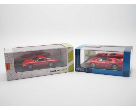 A pair of hand built resin 1:43 scale models by AUTOCULT and AVENUE 43, comprising of an AUTOCULT  '05025' 1965 De Tomaso Val