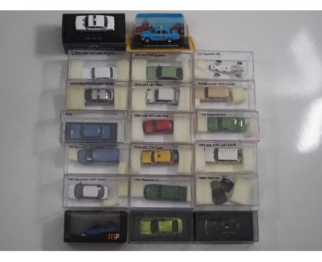 A group of boxed and unboxed 1:43 scale models to include IXO-ALTAYA (ex magazine) and DEAGOSTINI, comprising of VAZ-Lada and