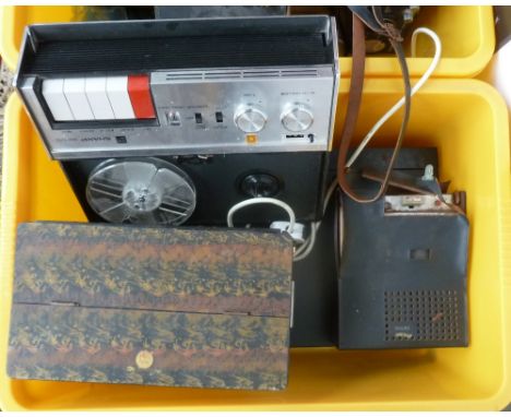 Sharp Servo RD-514 E tape recorder 1970's, together with Pioneer PDR-609 CD Recorder player, AV: Link stereo audio source sel