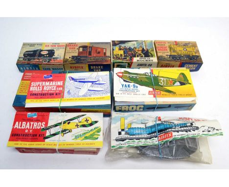 Airfix boxed model construction kits, red and yellow stripes, and bagged red stripe, etc., the bagged kits having original pa