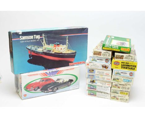 Boxed 00/HO-gauge scale model kits, predominantly Airfix, military and transport themed.