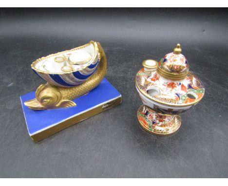 A vintage ceramic Spode inkwell C1790-1820 with Oriental design and a ceramic fish inkwell possibly Coalport? or Spode  fish 