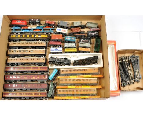 Hornby, Lima, Graham Farish - Loco's, Coaches &amp; Wagons. To include Hornby 3x LNER Teak coaches; Lima 4x LMS maroon coache