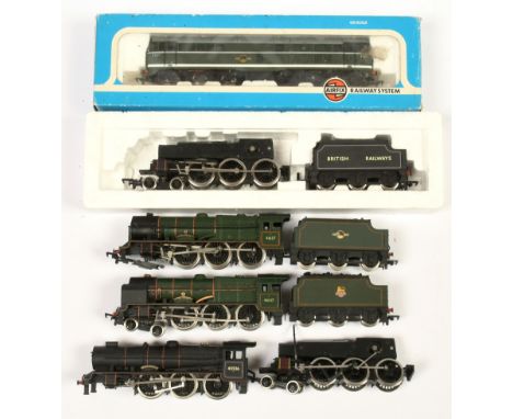 Airfix &amp; Mainline group of locomotives. To include 54101-9 BR Green class 31 Diesel; Mainline 4-6-0 BR Green 46137 "The P