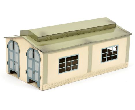 Marklin 412 - 7029 Twin rail Engine Shed. Cream / Green / Grey finish, (minor paint loss to some edges). Condition: Good Plus
